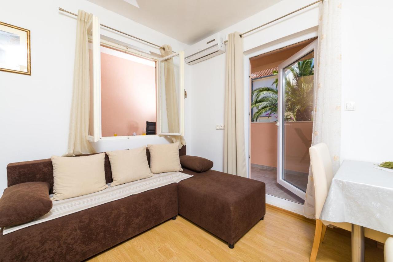 Guest house Marinna Vrboska
